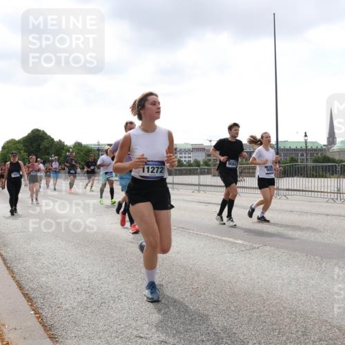 29.06.2025 - hella hamburg halbmarathon Lena Gebhardt http://msf.ph/oto/8435204 29.06.2025 10:44:56 Lombardsbrücke 13629, 14971, 1273, 11272, 9084, 9085, 1024, 1273, 1629, 1685, 1924, 2007, 2674, 2779, 3506, 3570, 4186, 4215, 4275, 4337, 4968, 5190, 5355, 5649, 6002, 6509, 6841, 6888, 7216, 7699, 7912, 8582, 8594, 8762, 8907, 9036, 9084, 9085, 9331, 9333, 9397, 9536, 10006, 10416, 10562, 10566, 10668, 10707, 11272, 12198, 12318, 12332, 12334, 12394, 12409, 13039, 13261, 13262, 13288, 14350, 14681, 14971, 18454, 18459 meine-sportfotos.de
