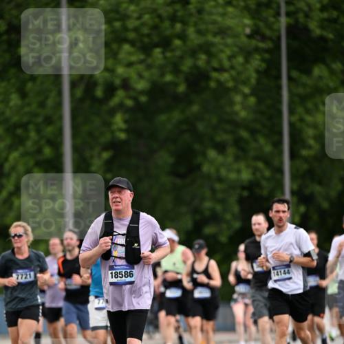 29.06.2025 - hella hamburg halbmarathon Dr. Thomas Lammeyer http://msf.ph/oto/8435243 29.06.2025 10:54:32 Kennedybrücke 1259, 1525, 1625, 2160, 2927, 3070, 3680, 3701, 3710, 4168, 5119, 5552, 5997, 6015, 6680, 6989, 7721, 7722, 7755, 8254, 8299, 9261, 9940, 10033, 10060, 10704, 11426 meine-sportfotos.de