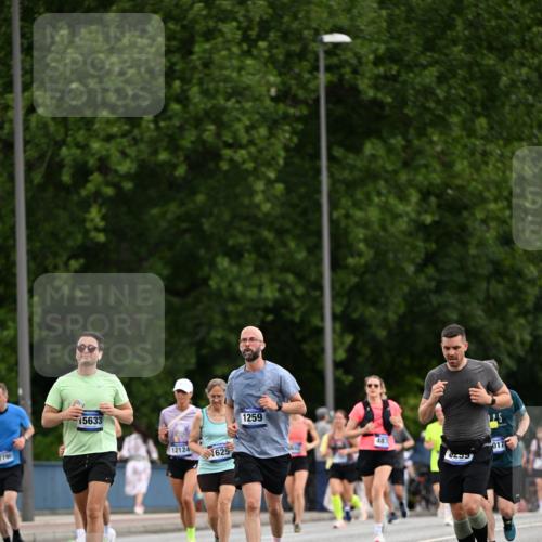 29.06.2025 - hella hamburg halbmarathon Dr. Thomas Lammeyer http://msf.ph/oto/8435311 29.06.2025 10:54:38 Kennedybrücke 1259, 1625, 2160, 3680, 3701, 3710, 4168, 4642, 4870, 5119, 5552, 6015, 7721, 7722, 7755, 8299, 9940, 10033, 10060, 11426 meine-sportfotos.de