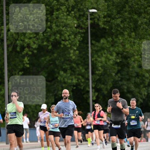 29.06.2025 - hella hamburg halbmarathon Dr. Thomas Lammeyer http://msf.ph/oto/8435325 29.06.2025 10:54:38 Kennedybrücke 1259, 1625, 2160, 3680, 3701, 3710, 4168, 4642, 4870, 5119, 5552, 6015, 7721, 7722, 7755, 8299, 9940, 10033, 10060, 11426 meine-sportfotos.de