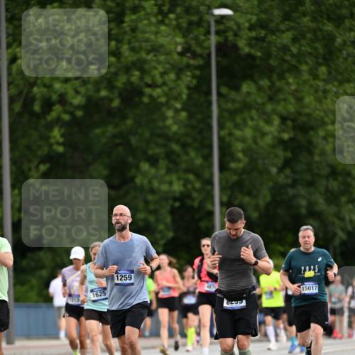 29.06.2025 - hella hamburg halbmarathon Dr. Thomas Lammeyer http://msf.ph/oto/8435340 29.06.2025 10:54:39 Kennedybrücke 1259, 1511, 1625, 2047, 2160, 3680, 3701, 3710, 4168, 4642, 4870, 5119, 5552, 6015, 7721, 7722, 7755, 8299, 9940, 10033, 11426 meine-sportfotos.de