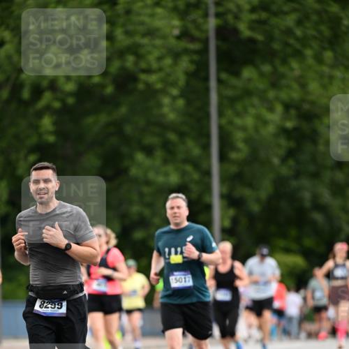 29.06.2025 - hella hamburg halbmarathon Dr. Thomas Lammeyer http://msf.ph/oto/8435423 29.06.2025 10:54:42 Kennedybrücke 1259, 1487, 1511, 1625, 2047, 2160, 3680, 3701, 3710, 4168, 4642, 4870, 5119, 5552, 6015, 7721, 7722, 8299, 9940, 10033, 11426 meine-sportfotos.de