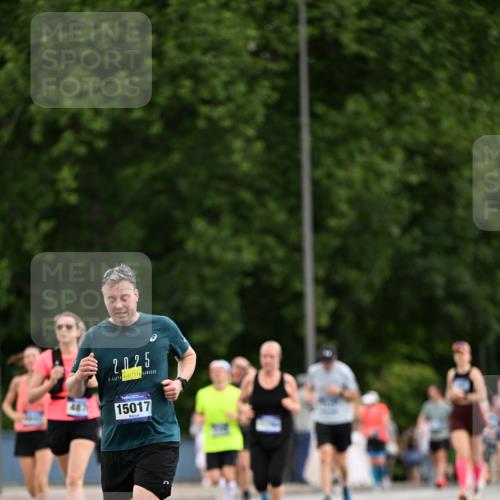 29.06.2025 - hella hamburg halbmarathon Dr. Thomas Lammeyer http://msf.ph/oto/8435464 29.06.2025 10:54:43 Kennedybrücke 1259, 1487, 1511, 1625, 2047, 2160, 3680, 3701, 3710, 4168, 4642, 4870, 5119, 5552, 6015, 7721, 7722, 8299, 9096, 9940, 10033, 11426 meine-sportfotos.de