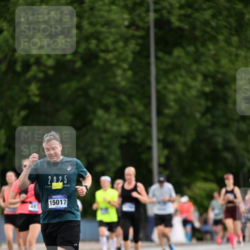29.06.2025 - hella hamburg halbmarathon Dr. Thomas Lammeyer http://msf.ph/oto/8435467 29.06.2025 10:54:43 Kennedybrücke 1259, 1487, 1511, 1625, 2047, 2160, 3680, 3701, 3710, 4168, 4642, 4870, 5119, 5552, 6015, 7721, 7722, 8299, 9096, 9940, 10033, 11426 meine-sportfotos.de
