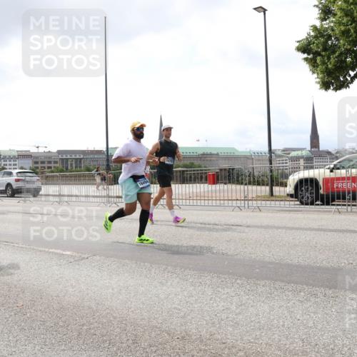 29.06.2025 - hella hamburg halbmarathon Lena Gebhardt http://msf.ph/oto/8435470 29.06.2025 10:44:59 Lombardsbrücke 1273, 16494, 1024, 1273, 1629, 1685, 1798, 1924, 2007, 2674, 2779, 3160, 3164, 3506, 3570, 3993, 4186, 4215, 4275, 4337, 4851, 4968, 5190, 5355, 6509, 6841, 6888, 6980, 7699, 7912, 8582, 8594, 8762, 8907, 9036, 9084, 9085, 9331, 9333, 9397, 9536, 10006, 10416, 10562, 10566, 10668, 10707, 11272, 11314, 12198, 12318, 12332, 12334, 12394, 13039, 13261, 13288, 14350, 14681, 14971, 18454, 18459 meine-sportfotos.de
