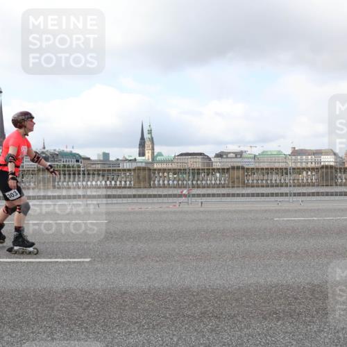 29.06.2025 - hella hamburg halbmarathon Lena Gebhardt http://msf.ph/oto/8435476 29.06.2025 09:01:42 Lombardsbrücke 303 meine-sportfotos.de