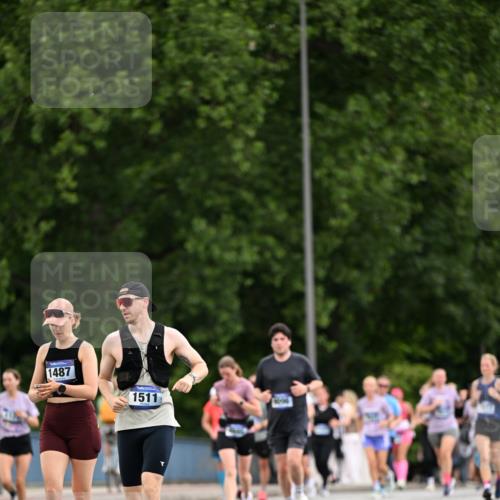 29.06.2025 - hella hamburg halbmarathon Dr. Thomas Lammeyer http://msf.ph/oto/8435579 29.06.2025 10:54:50 Kennedybrücke 1259, 1478, 1487, 1511, 1625, 2047, 3680, 4642, 4695, 4870, 5119, 5552, 6015, 7133, 7161, 7677, 7721, 7722, 8299, 8833, 9096, 10033 meine-sportfotos.de