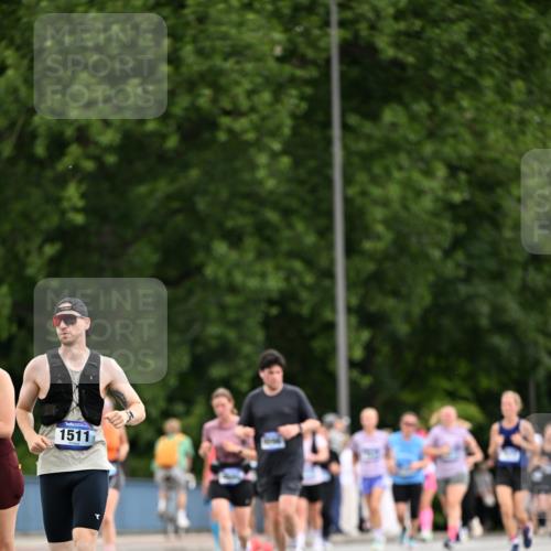 29.06.2025 - hella hamburg halbmarathon Dr. Thomas Lammeyer http://msf.ph/oto/8435603 29.06.2025 10:54:51 Kennedybrücke 1259, 1478, 1487, 1511, 1625, 2047, 3680, 4642, 4695, 4870, 5119, 5552, 6015, 7133, 7161, 7677, 7721, 7722, 8299, 8833, 9096, 10033, 10437 meine-sportfotos.de