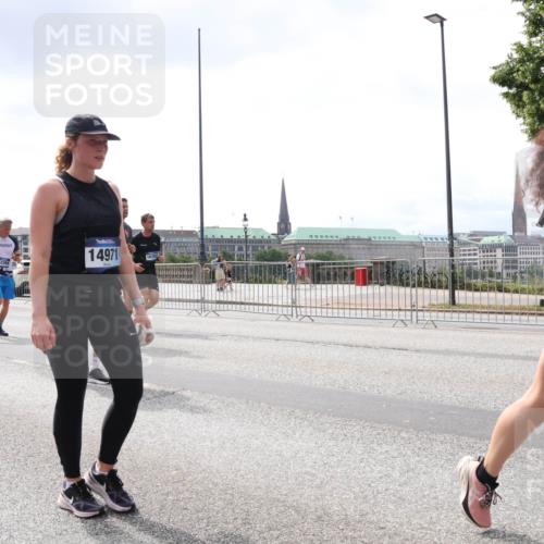 29.06.2025 - hella hamburg halbmarathon Lena Gebhardt http://msf.ph/oto/8435627 29.06.2025 10:45:01 Lombardsbrücke 12394, 14971, 1024, 1273, 1629, 1685, 1798, 1924, 2007, 2674, 2779, 3160, 3164, 3570, 3879, 3993, 4186, 4215, 4275, 4337, 4504, 4820, 4851, 4968, 5099, 5108, 5190, 5355, 5636, 6509, 6788, 6841, 6888, 6980, 7699, 7912, 8582, 8594, 8605, 8762, 8907, 9036, 9084, 9085, 9331, 9333, 9397, 9536, 10006, 10562, 10566, 10668, 10707, 11272, 11314, 12198, 12318, 12332, 12334, 12394, 13039, 13261, 14350, 14681, 14971, 18454, 18459 meine-sportfotos.de