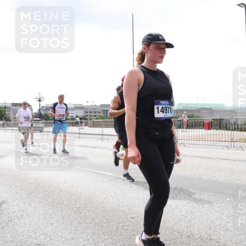 29.06.2025 - hella hamburg halbmarathon Lena Gebhardt http://msf.ph/oto/8435641 29.06.2025 10:45:01 Lombardsbrücke 13629, 1066, 14971, 1024, 1273, 1629, 1685, 1798, 1924, 2007, 2674, 2779, 3160, 3164, 3570, 3879, 3993, 4186, 4215, 4275, 4337, 4504, 4820, 4851, 4968, 5099, 5108, 5190, 5355, 5636, 6509, 6788, 6841, 6888, 6980, 7699, 7912, 8582, 8594, 8605, 8762, 8907, 9036, 9084, 9085, 9331, 9333, 9397, 9536, 10006, 10562, 10566, 10668, 10707, 11272, 11314, 12198, 12318, 12332, 12334, 12394, 13039, 13261, 14350, 14681, 14971, 18454, 18459 meine-sportfotos.de