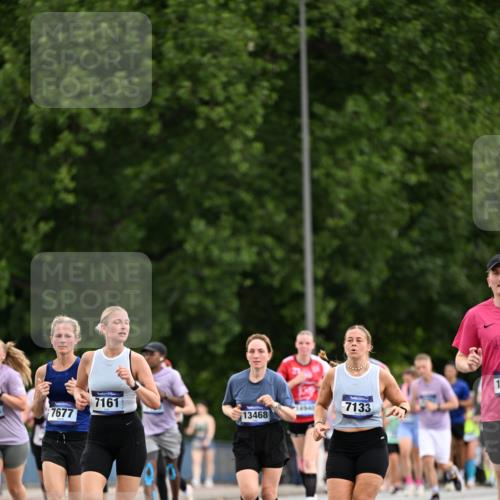 29.06.2025 - hella hamburg halbmarathon Dr. Thomas Lammeyer http://msf.ph/oto/8435647 29.06.2025 10:54:59 Kennedybrücke 1478, 1487, 1511, 1625, 2047, 3647, 4642, 4695, 4870, 6015, 6178, 7133, 7161, 7677, 8833, 8986, 9096, 10437 meine-sportfotos.de