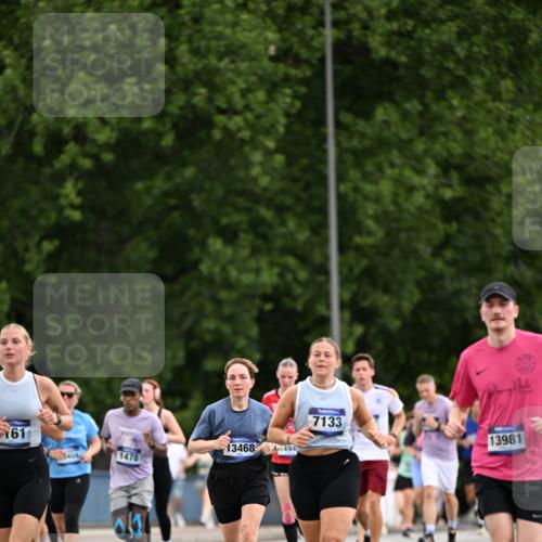 29.06.2025 - hella hamburg halbmarathon Dr. Thomas Lammeyer http://msf.ph/oto/8435659 29.06.2025 10:54:59 Kennedybrücke 1478, 1487, 1511, 1625, 2047, 3647, 4642, 4695, 4870, 6015, 6178, 7133, 7161, 7677, 8833, 8986, 9096, 10437 meine-sportfotos.de