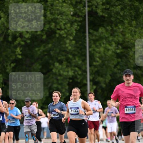 29.06.2025 - hella hamburg halbmarathon Dr. Thomas Lammeyer http://msf.ph/oto/8435667 29.06.2025 10:55:00 Kennedybrücke 1478, 1487, 1511, 1625, 2047, 3647, 4642, 4695, 4870, 6015, 6178, 7133, 7161, 7677, 8833, 8986, 9096, 10437 meine-sportfotos.de