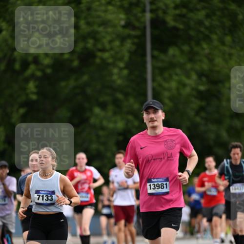 29.06.2025 - hella hamburg halbmarathon Dr. Thomas Lammeyer http://msf.ph/oto/8435707 29.06.2025 10:55:01 Kennedybrücke 1478, 1487, 1511, 1625, 2047, 3647, 4642, 4695, 4870, 6015, 6178, 7133, 7161, 7677, 8833, 8986, 9096, 10437 meine-sportfotos.de