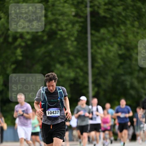 29.06.2025 - hella hamburg halbmarathon Dr. Thomas Lammeyer http://msf.ph/oto/8435830 29.06.2025 10:55:05 Kennedybrücke 1478, 1487, 1511, 2047, 3647, 4642, 4695, 4848, 6178, 7133, 7141, 7161, 7677, 8833, 8986, 9096, 9605, 10437 meine-sportfotos.de