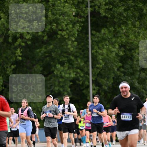29.06.2025 - hella hamburg halbmarathon Dr. Thomas Lammeyer http://msf.ph/oto/8435886 29.06.2025 10:55:07 Kennedybrücke 1478, 1487, 1511, 2047, 3647, 4695, 4848, 5530, 6178, 7133, 7141, 7161, 7677, 8833, 8986, 9096, 9605, 10437 meine-sportfotos.de