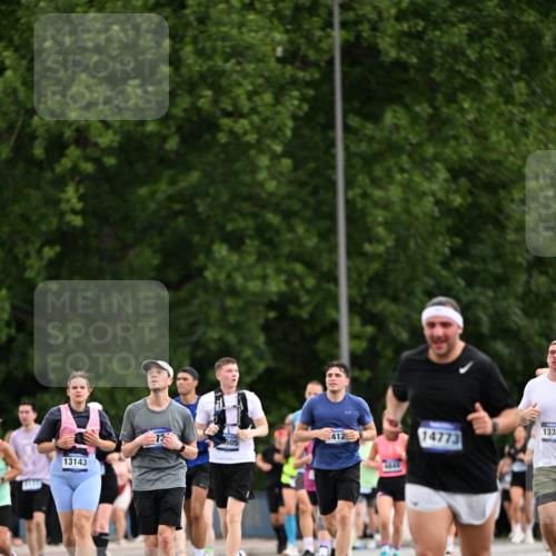 29.06.2025 - hella hamburg halbmarathon Dr. Thomas Lammeyer http://msf.ph/oto/8435901 29.06.2025 10:55:07 Kennedybrücke 1478, 1487, 1511, 2047, 3647, 4695, 4848, 5530, 6178, 7133, 7141, 7161, 7677, 8833, 8986, 9096, 9605, 10437 meine-sportfotos.de