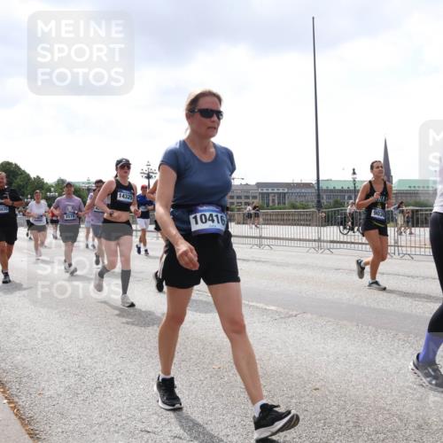 29.06.2025 - hella hamburg halbmarathon Lena Gebhardt http://msf.ph/oto/8435978 29.06.2025 10:45:04 Lombardsbrücke 17275, 13039, 3570, 14325, 10416, 9036, 10668, 1024, 1273, 1629, 1685, 1798, 1924, 2007, 2674, 2779, 3160, 3164, 3570, 3879, 3993, 4099, 4102, 4186, 4215, 4275, 4337, 4504, 4820, 4851, 4968, 5099, 5108, 5190, 5355, 5636, 6509, 6763, 6788, 6841, 6888, 6911, 6980, 7699, 7912, 8582, 8594, 8605, 8762, 8907, 9036, 9084, 9085, 9331, 9333, 9397, 10562, 10566, 10668, 10707, 11272, 11314, 12198, 12318, 12332, 12334, 12394, 13039, 13261, 14681, 18454, 18459 meine-sportfotos.de