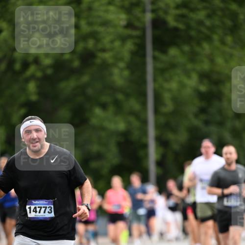 29.06.2025 - hella hamburg halbmarathon Dr. Thomas Lammeyer http://msf.ph/oto/8435981 29.06.2025 10:55:10 Kennedybrücke 1478, 1487, 2358, 2859, 3647, 4695, 4848, 5530, 6178, 7133, 7141, 7161, 7677, 8833, 8986, 9096, 9605, 10437 meine-sportfotos.de
