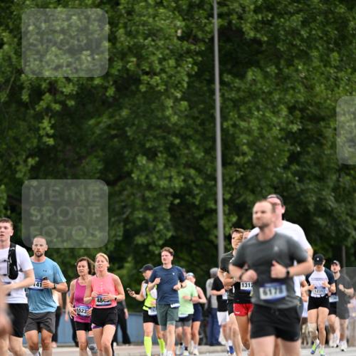 29.06.2025 - hella hamburg halbmarathon Dr. Thomas Lammeyer http://msf.ph/oto/8436012 29.06.2025 10:55:11 Kennedybrücke 1478, 2358, 2859, 3647, 4695, 4848, 5530, 6178, 7133, 7141, 7161, 7677, 8833, 8986, 9096, 9605, 10437 meine-sportfotos.de
