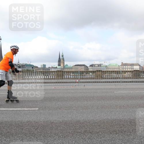 29.06.2025 - hella hamburg halbmarathon Lena Gebhardt http://msf.ph/oto/8436017 29.06.2025 09:01:48 Lombardsbrücke 119 meine-sportfotos.de