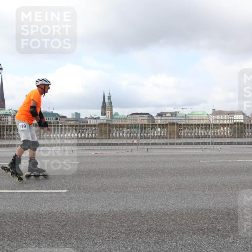 29.06.2025 - hella hamburg halbmarathon Lena Gebhardt http://msf.ph/oto/8436039 29.06.2025 09:01:48 Lombardsbrücke 119 meine-sportfotos.de