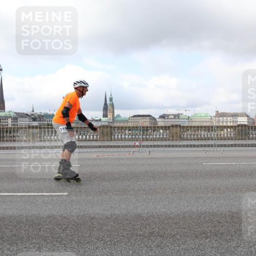 29.06.2025 - hella hamburg halbmarathon Lena Gebhardt http://msf.ph/oto/8436084 29.06.2025 09:01:48 Lombardsbrücke 119 meine-sportfotos.de