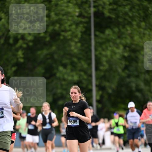 29.06.2025 - hella hamburg halbmarathon Dr. Thomas Lammeyer http://msf.ph/oto/8436192 29.06.2025 10:55:15 Kennedybrücke 1208, 1478, 2358, 2859, 3647, 4695, 4848, 5530, 6178, 7133, 7141, 7161, 7677, 8779, 8833, 8986, 9605, 10437, 11252 meine-sportfotos.de