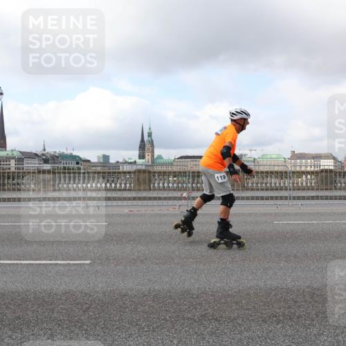 29.06.2025 - hella hamburg halbmarathon Lena Gebhardt http://msf.ph/oto/8436194 29.06.2025 09:01:49 Lombardsbrücke 119 meine-sportfotos.de