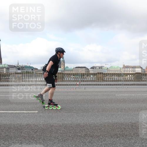 29.06.2025 - hella hamburg halbmarathon Lena Gebhardt http://msf.ph/oto/8436244 29.06.2025 09:01:49 Lombardsbrücke  meine-sportfotos.de