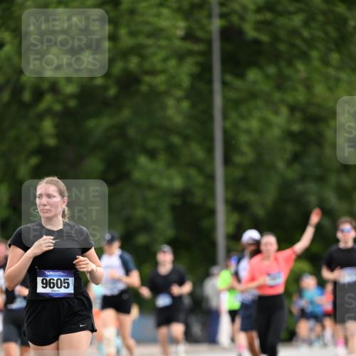 29.06.2025 - hella hamburg halbmarathon Dr. Thomas Lammeyer http://msf.ph/oto/8436258 29.06.2025 10:55:17 Kennedybrücke 1208, 1478, 2358, 2859, 3229, 3647, 4848, 5530, 6178, 7141, 7161, 7677, 8779, 8833, 8986, 9605, 10437, 11252 meine-sportfotos.de