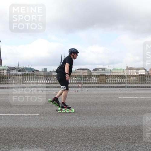 29.06.2025 - hella hamburg halbmarathon Lena Gebhardt http://msf.ph/oto/8436277 29.06.2025 09:01:49 Lombardsbrücke 393 meine-sportfotos.de
