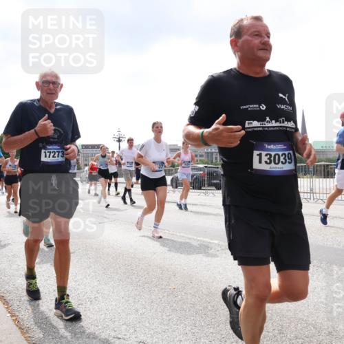 29.06.2025 - hella hamburg halbmarathon Lena Gebhardt http://msf.ph/oto/8436422 29.06.2025 10:45:08 Lombardsbrücke 1629, 10, 17273, 1024, 18294, 13039, 1024, 1273, 1629, 1685, 1798, 1924, 2007, 2674, 2779, 3160, 3164, 3357, 3377, 3570, 3879, 3993, 4099, 4102, 4186, 4275, 4306, 4337, 4504, 4820, 4851, 5099, 5108, 5190, 5339, 5636, 5949, 6150, 6509, 6763, 6788, 6841, 6888, 6911, 6980, 7530, 7699, 7912, 8582, 8594, 8605, 8762, 8907, 9036, 9084, 9085, 9331, 9333, 10225, 10562, 10566, 10668, 10707, 11272, 11314, 12198, 12318, 12332, 12334, 12394, 13039, 13261, 14681 meine-sportfotos.de