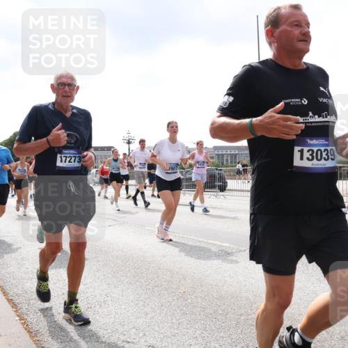 29.06.2025 - hella hamburg halbmarathon Lena Gebhardt http://msf.ph/oto/8436450 29.06.2025 10:45:08 Lombardsbrücke 1629, 16850, 17273, 17527, 1829, 3907, 13039, 1024, 1273, 1629, 1685, 1798, 1924, 2007, 2674, 2779, 3160, 3164, 3357, 3377, 3570, 3879, 3993, 4099, 4102, 4186, 4275, 4306, 4337, 4504, 4820, 4851, 5099, 5108, 5190, 5339, 5636, 5949, 6150, 6509, 6763, 6788, 6841, 6888, 6911, 6980, 7530, 7699, 7912, 8582, 8594, 8605, 8762, 8907, 9036, 9084, 9085, 9331, 9333, 10225, 10562, 10566, 10668, 10707, 11272, 11314, 12198, 12318, 12332, 12334, 12394, 13039, 13261, 14681 meine-sportfotos.de