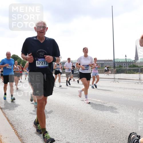 29.06.2025 - hella hamburg halbmarathon Lena Gebhardt http://msf.ph/oto/8436482 29.06.2025 10:45:08 Lombardsbrücke 1629, 17273, 07, 1024, 1273, 1629, 1685, 1798, 1924, 2007, 2674, 2779, 3160, 3164, 3357, 3377, 3570, 3879, 3993, 4099, 4102, 4186, 4275, 4306, 4337, 4504, 4820, 4851, 5099, 5108, 5190, 5339, 5636, 5949, 6150, 6509, 6763, 6788, 6841, 6888, 6911, 6980, 7530, 7699, 7912, 8582, 8594, 8605, 8762, 8907, 9036, 9084, 9085, 9331, 9333, 10225, 10562, 10566, 10668, 10707, 11272, 11314, 12198, 12318, 12332, 12334, 12394, 13039, 13261, 14681 meine-sportfotos.de