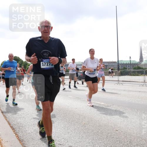 29.06.2025 - hella hamburg halbmarathon Lena Gebhardt http://msf.ph/oto/8436505 29.06.2025 10:45:08 Lombardsbrücke 529, 17273, 18294, 17521, 1024, 1273, 1629, 1685, 1798, 1924, 2007, 2674, 2779, 3160, 3164, 3357, 3377, 3570, 3879, 3993, 4099, 4102, 4186, 4275, 4306, 4337, 4504, 4820, 4851, 5099, 5108, 5190, 5339, 5636, 5949, 6150, 6509, 6763, 6788, 6841, 6888, 6911, 6980, 7530, 7699, 7912, 8582, 8594, 8605, 8762, 8907, 9036, 9084, 9085, 9331, 9333, 10225, 10562, 10566, 10668, 10707, 11272, 11314, 12198, 12318, 12332, 12334, 12394, 13039, 13261, 14681 meine-sportfotos.de