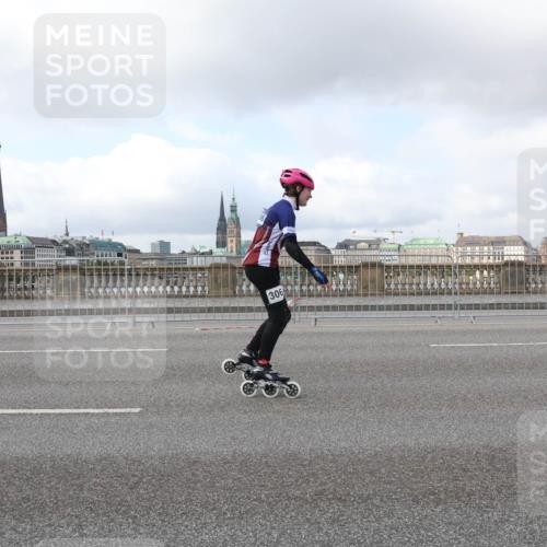 29.06.2025 - hella hamburg halbmarathon Lena Gebhardt http://msf.ph/oto/8436582 29.06.2025 09:01:52 Lombardsbrücke 306 meine-sportfotos.de