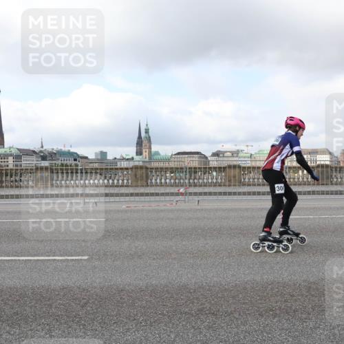 29.06.2025 - hella hamburg halbmarathon Lena Gebhardt http://msf.ph/oto/8436678 29.06.2025 09:01:52 Lombardsbrücke 306 meine-sportfotos.de