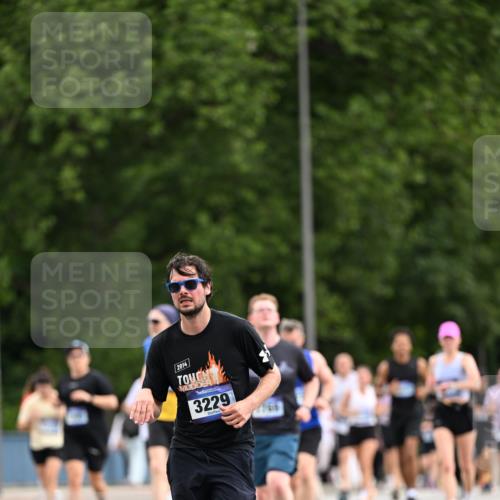 29.06.2025 - hella hamburg halbmarathon Dr. Thomas Lammeyer http://msf.ph/oto/8436764 29.06.2025 10:55:31 Kennedybrücke 1208, 1930, 2358, 2380, 2859, 3229, 3838, 4771, 4848, 5530, 7012, 7141, 7769, 7938, 8779, 9166, 9167, 9605, 9933, 11252 meine-sportfotos.de