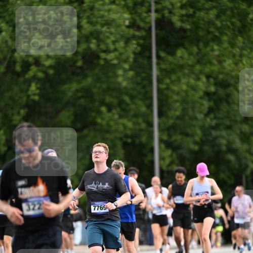 29.06.2025 - hella hamburg halbmarathon Dr. Thomas Lammeyer http://msf.ph/oto/8436811 29.06.2025 10:55:32 Kennedybrücke 1208, 1930, 2358, 2380, 2859, 3229, 3838, 4771, 4848, 5286, 5289, 5530, 7012, 7141, 7769, 7938, 8410, 8779, 9166, 9167, 9605, 9933, 10636, 11252 meine-sportfotos.de