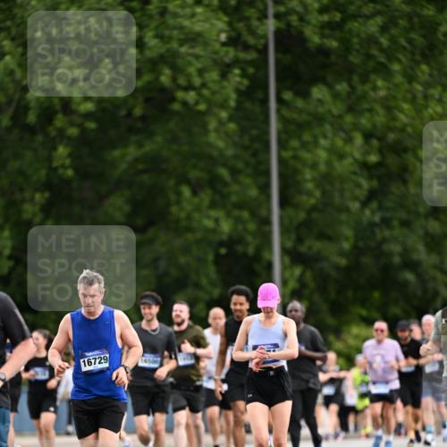 29.06.2025 - hella hamburg halbmarathon Dr. Thomas Lammeyer http://msf.ph/oto/8436888 29.06.2025 10:55:34 Kennedybrücke 1208, 1930, 2202, 2358, 2380, 2859, 3229, 3838, 4771, 5286, 5289, 5530, 7012, 7769, 7938, 8410, 8779, 9166, 9167, 9933, 10636, 11252 meine-sportfotos.de