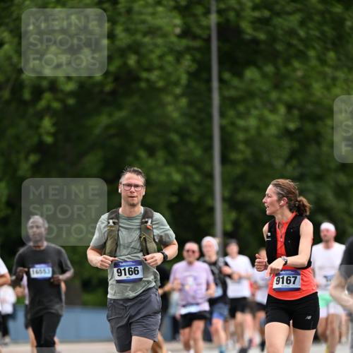 29.06.2025 - hella hamburg halbmarathon Dr. Thomas Lammeyer http://msf.ph/oto/8437073 29.06.2025 10:55:38 Kennedybrücke 1208, 1930, 2202, 2358, 2380, 2859, 3229, 3838, 4652, 4771, 5286, 5289, 5357, 7012, 7769, 7938, 8410, 8779, 9166, 9167, 9933, 10552, 10636, 11252 meine-sportfotos.de