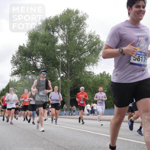 29.06.2025 - hella hamburg halbmarathon Luisa Fischer http://msf.ph/oto/8437080 29.06.2025 10:57:17 Kennedybrücke 15290, 1017, 13350, 174, 11390, 17255, 8924, 2079, 14904, 5817, 130, 480, 1017, 1744, 1984, 2079, 4685, 4801, 5514, 5804, 5817, 5993, 8189, 8924, 9138, 9531, 9771, 10207 meine-sportfotos.de