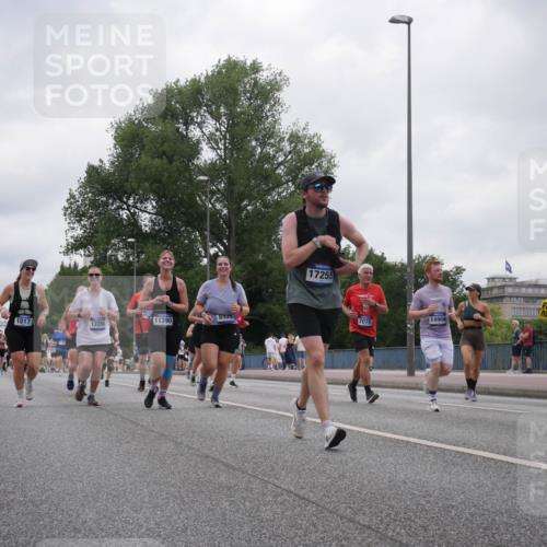 29.06.2025 - hella hamburg halbmarathon Luisa Fischer http://msf.ph/oto/8437097 29.06.2025 10:57:19 Kennedybrücke 14799, 1017, 13350, 152, 8924, 11390, 17255, 2079, 14904, 13034, 1017, 1744, 2079, 3187, 4685, 4801, 5514, 5804, 5817, 5993, 8189, 8924, 9138, 9771, 10207 meine-sportfotos.de