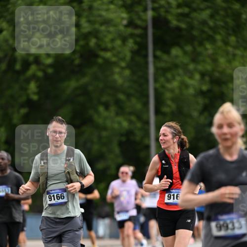 29.06.2025 - hella hamburg halbmarathon Dr. Thomas Lammeyer http://msf.ph/oto/8437110 29.06.2025 10:55:39 Kennedybrücke 1208, 1930, 2202, 2380, 2484, 2485, 3229, 3838, 4652, 4771, 5286, 5289, 5357, 7012, 7769, 7938, 8410, 8779, 9166, 9167, 9933, 10521, 10552, 10636, 11252 meine-sportfotos.de