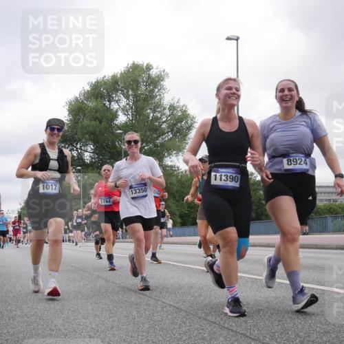 29.06.2025 - hella hamburg halbmarathon Luisa Fischer http://msf.ph/oto/8437140 29.06.2025 10:57:21 Kennedybrücke 14799, 5804, 1017, 1744, 13350, 290, 11390, 8924, 1017, 1744, 2079, 2372, 2761, 3187, 4685, 4801, 5514, 5804, 5993, 7614, 8924, 9138, 9771, 10207 meine-sportfotos.de