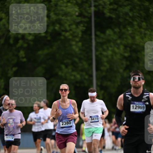 29.06.2025 - hella hamburg halbmarathon Dr. Thomas Lammeyer http://msf.ph/oto/8437155 29.06.2025 10:55:42 Kennedybrücke 1208, 1617, 1930, 2202, 2380, 2484, 2485, 2778, 3229, 3838, 4652, 4771, 5286, 5289, 5357, 6945, 7012, 7769, 7938, 8410, 8779, 9166, 9167, 9933, 10521, 10552, 10636, 11252 meine-sportfotos.de