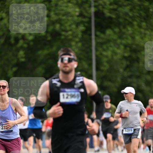 29.06.2025 - hella hamburg halbmarathon Dr. Thomas Lammeyer http://msf.ph/oto/8437223 29.06.2025 10:55:43 Kennedybrücke 1208, 1617, 1930, 2202, 2380, 2484, 2485, 2736, 2778, 3229, 3838, 4652, 4771, 5286, 5289, 5357, 6945, 7012, 7769, 7938, 7992, 8410, 8779, 9166, 9167, 9933, 10521, 10552, 10636 meine-sportfotos.de
