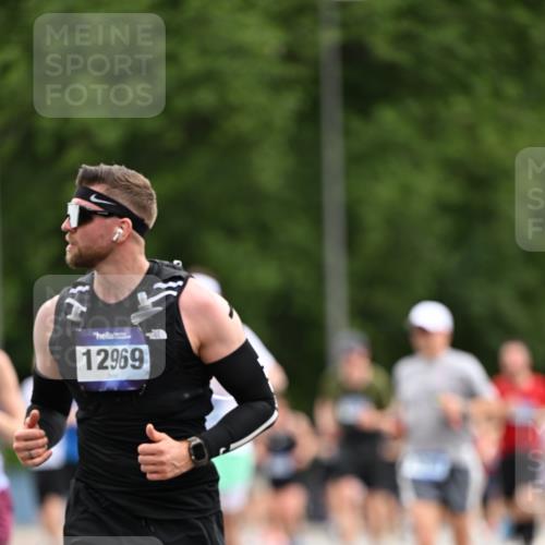 29.06.2025 - hella hamburg halbmarathon Dr. Thomas Lammeyer http://msf.ph/oto/8437245 29.06.2025 10:55:44 Kennedybrücke 1208, 1617, 1930, 2202, 2380, 2484, 2485, 2736, 2778, 3229, 3838, 4652, 4771, 5286, 5289, 5357, 6945, 7012, 7769, 7938, 7992, 8410, 8779, 9166, 9167, 9933, 10521, 10552, 10636, 10673 meine-sportfotos.de