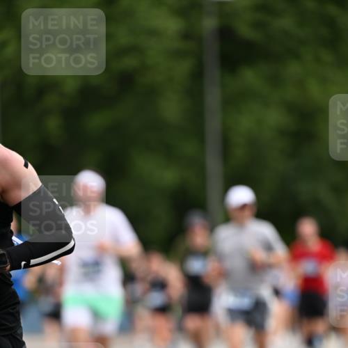 29.06.2025 - hella hamburg halbmarathon Dr. Thomas Lammeyer http://msf.ph/oto/8437283 29.06.2025 10:55:44 Kennedybrücke 1208, 1617, 1930, 2202, 2380, 2484, 2485, 2736, 2778, 3229, 3838, 4652, 4771, 5286, 5289, 5357, 6945, 7012, 7769, 7938, 7992, 8410, 8779, 9166, 9167, 9933, 10521, 10552, 10636, 10673 meine-sportfotos.de